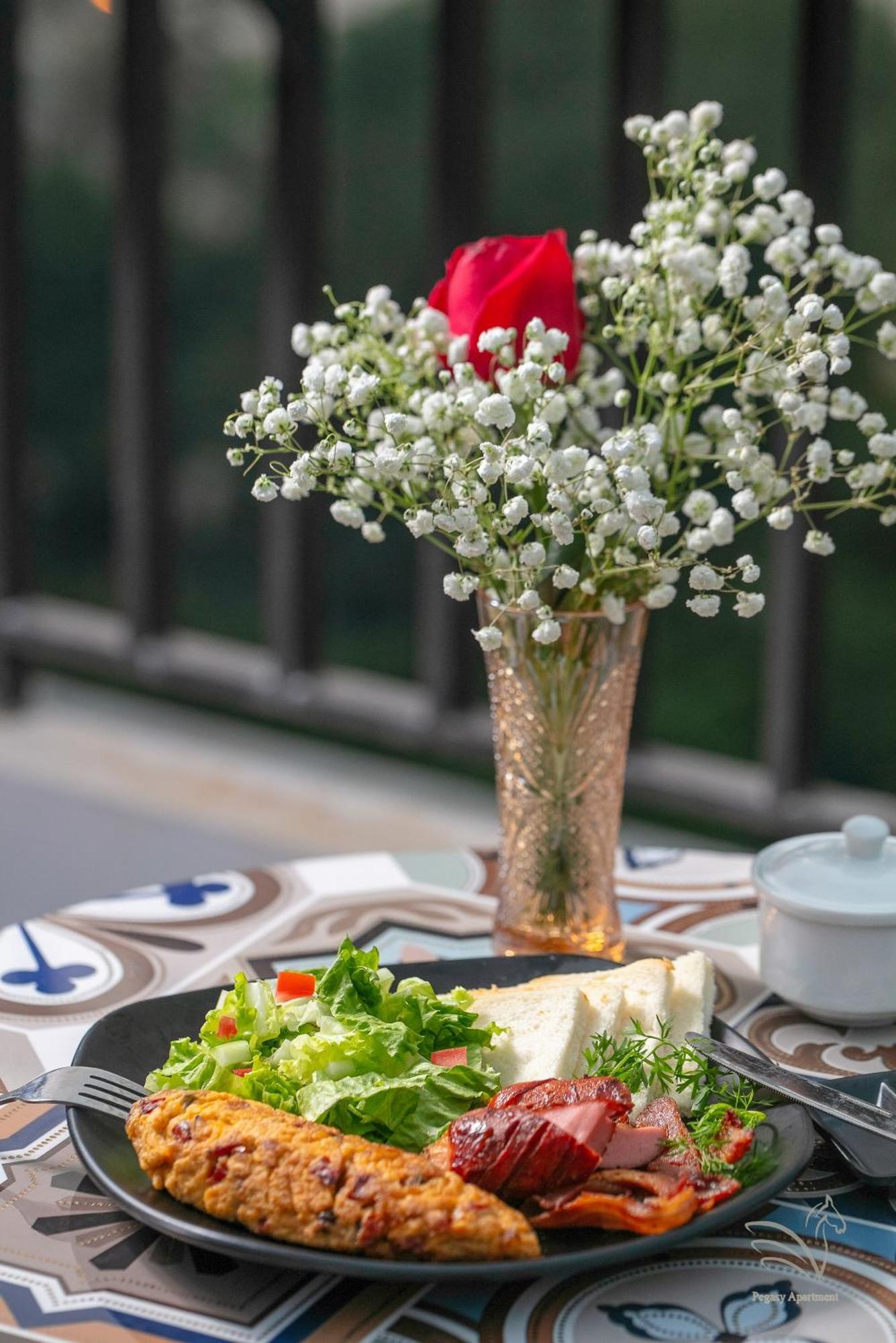 Westlake Pearl Aparthotel & Spa- By Pegasy Group 하노이 외부 사진